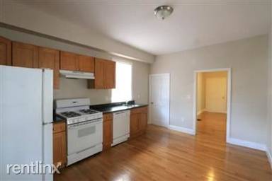 Main picture of 10 Putnam St