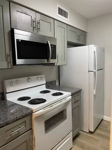 Main picture of 395 Wymore Rd