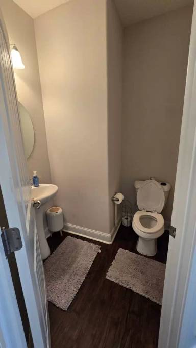 Main picture of 64 Dunnoman Dr