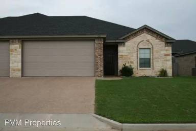 Main picture of 518 Fieldstone Dr