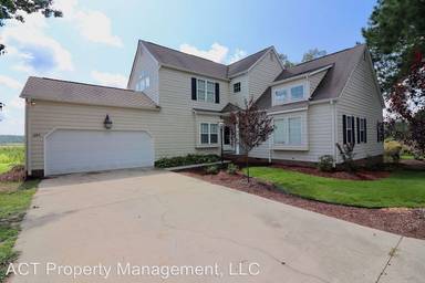 Main picture of 678 Cedar Pt