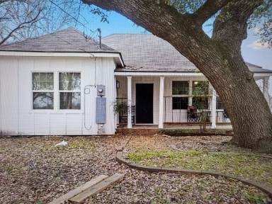 Main picture of 1300 Antone St