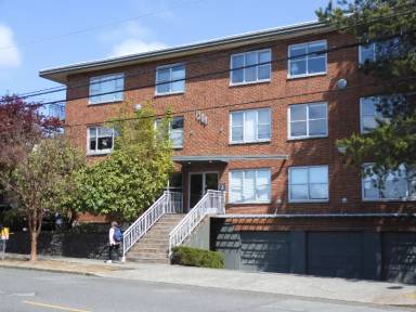 Main picture of 7300 Woodlawn Ave NE