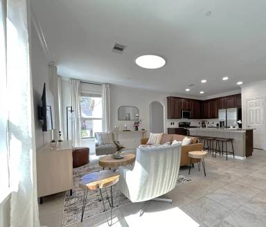Main picture of 19 Umbria Ln
