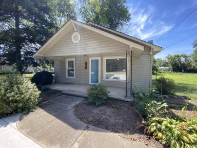 Main picture of 429 E Council St