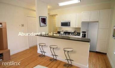 Main picture of 1 Langdon Sq