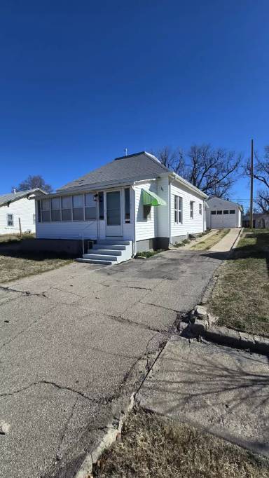 Main picture of 108 N 4th St