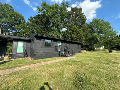 Main picture of 3345 Graymont Dr