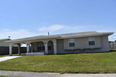Main picture of 3134 Edgewood Dr NE