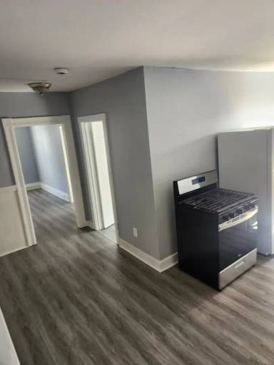 Main picture of 305 Cedar St