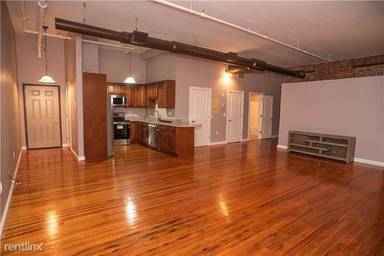 Main picture of 775 Potters Ave