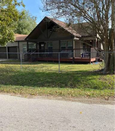 Main picture of 7301 Finch St