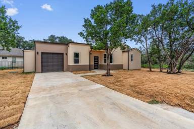 Main picture of 22010 Red Bird Dr
