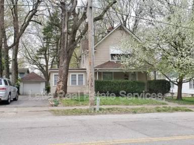 Main picture of 814 S Main St