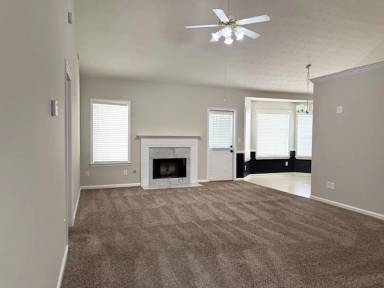 Main picture of 2034 Elm Grove Ln