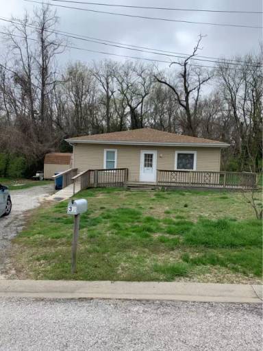 Main picture of 39 Lovejoy Ln