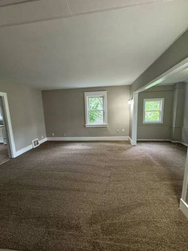 Main picture of 212 Lexington Ct