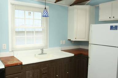 Main picture of 346 10 1/2 St NW