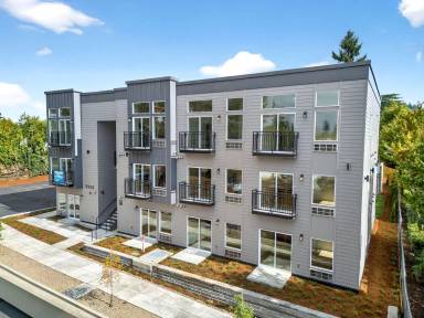 Main picture of 3320 SE 90th Pl