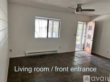 Main picture of 219 W Oak Ave