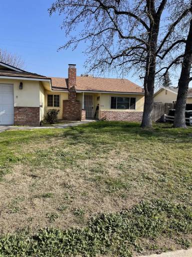 Main picture of 3736 S County Center Dr