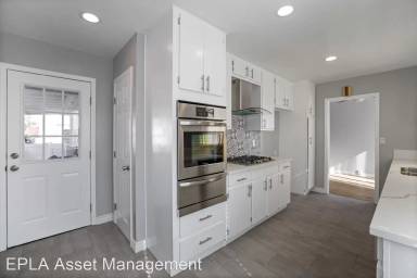 Main picture of 1503 257th St