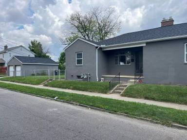 Main picture of 652 Woodbury Ave