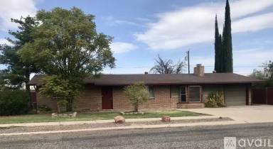 Main picture of 1026 E Ash Dr