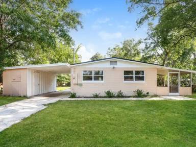 Main picture of 6813 Tinkerbell Ln