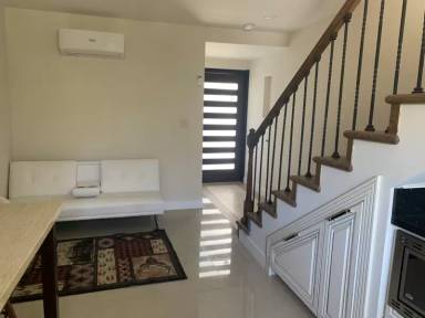 Main picture of 22970 Crespi St