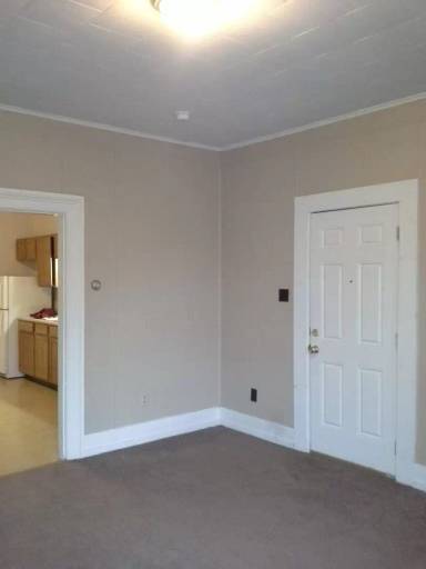 Main picture of 223 E Park St