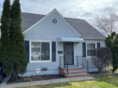 Main picture of 19506 Raymond St