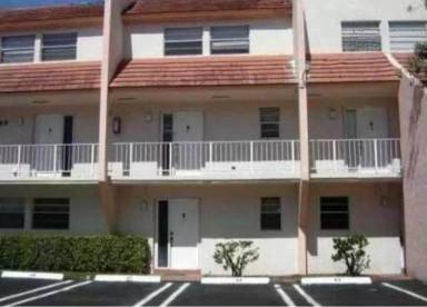 Main picture of 3750 NW 115th Ave