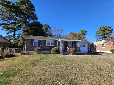 Main picture of 1510 Cavalier Blvd