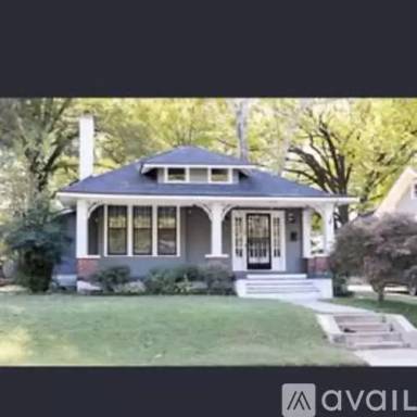 Main picture of 1835 Young Ave