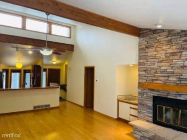 Main picture of 3545 Briarwood Blvd