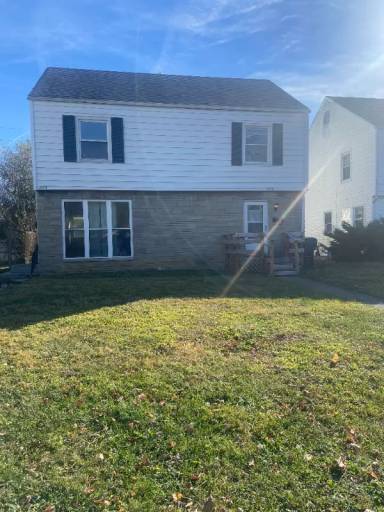 Main picture of 1050 S Kellner Rd