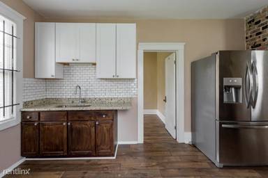 Main picture of 2653 Wabash St