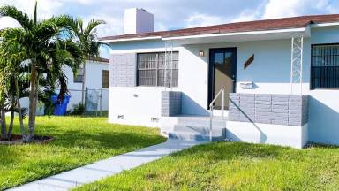 Main picture of 3031 SW 27th St