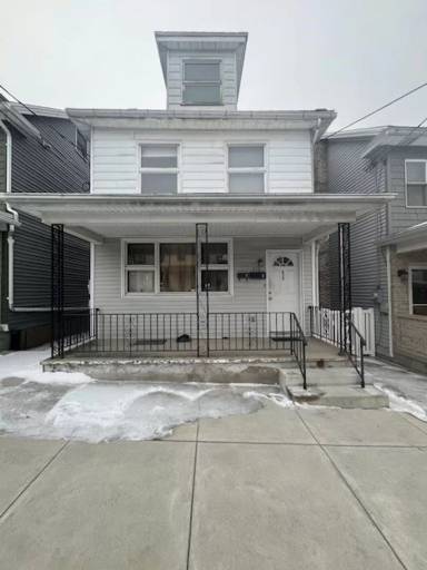Main picture of 416 E Union St