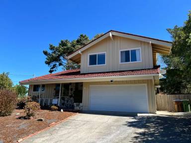 Main picture of 9 Westward Dr