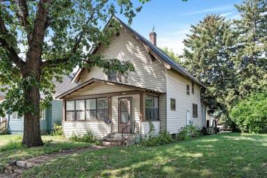 Main picture of 1063 12th Ave SE