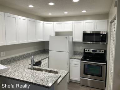 Main picture of 158 W 28th St