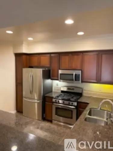 Main picture of 10715 Camarillo St