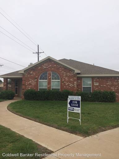 Main picture of 4801 Itasca St