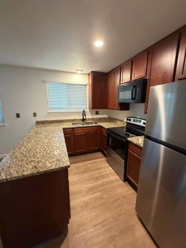 Main picture of 3159 S Mobile Way