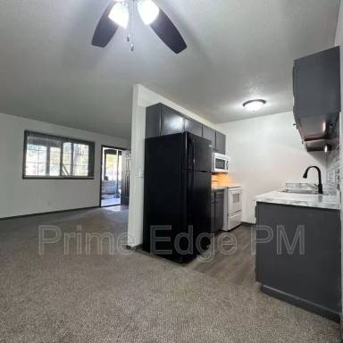 Main picture of 1109 N 28th St