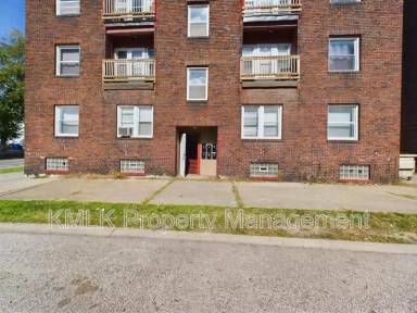 Main picture of 8609 Kenmore Ave