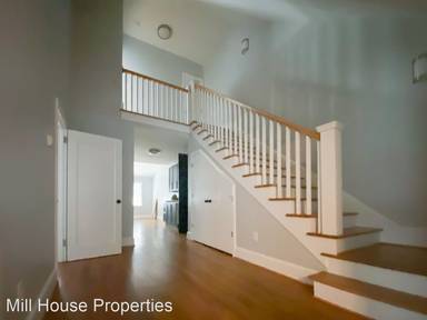 Main picture of 500 North St