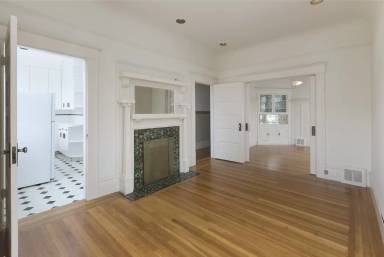 Main picture of 555 14th St